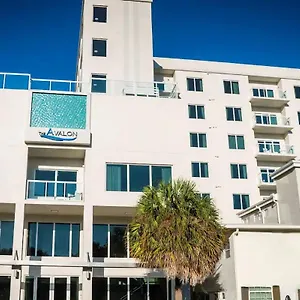 **** Отель The Avalon Club США